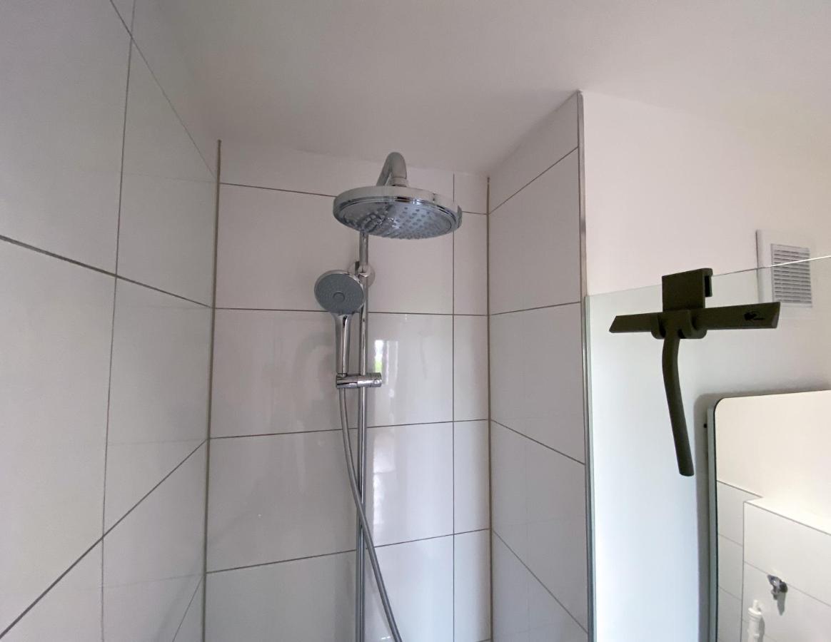 Schoene Wohnung Mit Rheinblick/Duesseldorf/Neuss/Messe Екстер'єр фото